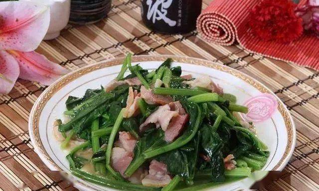 牛肉炒菠菜