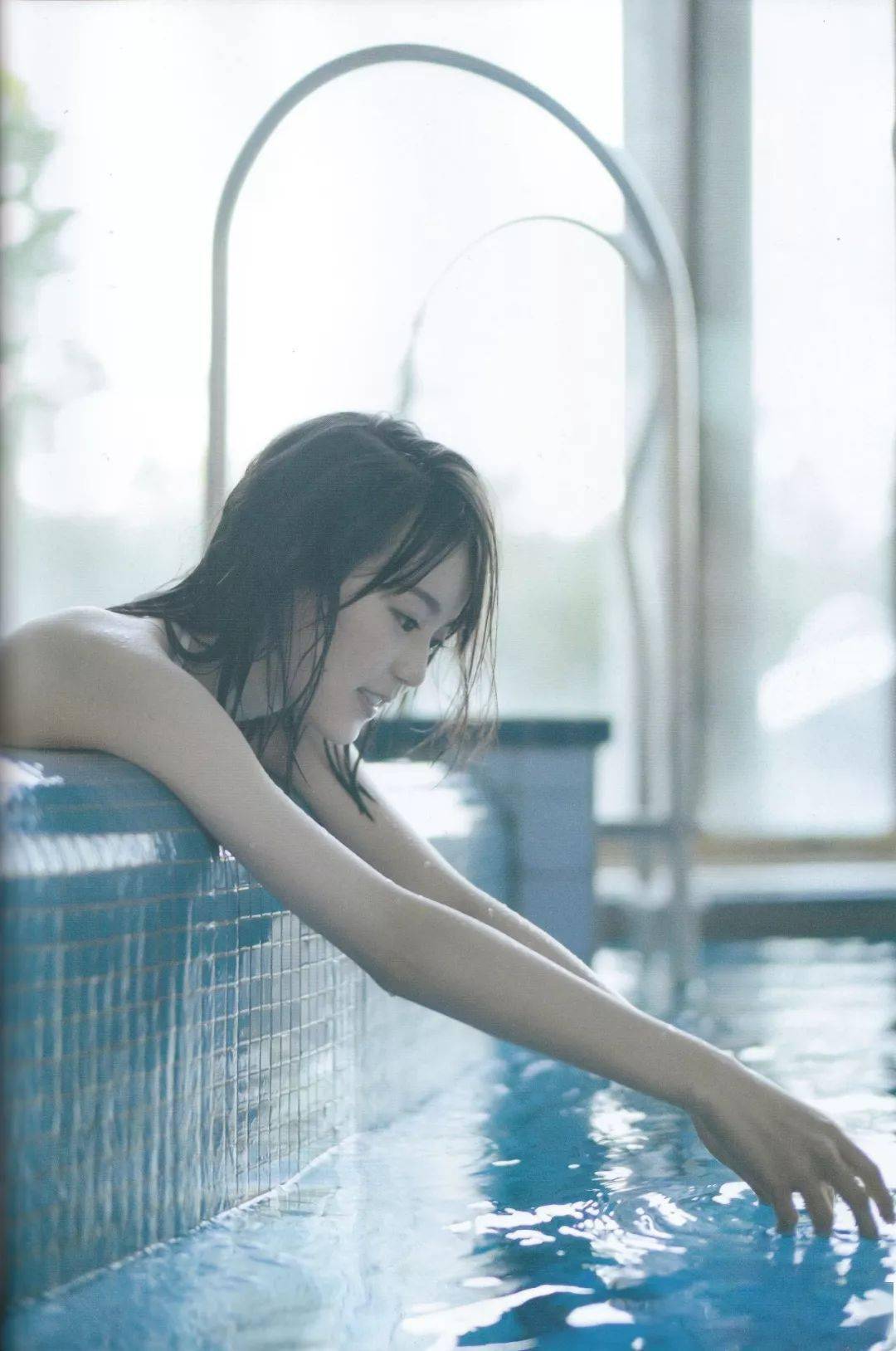 写真集丨生田绘梨花新生代写真女王