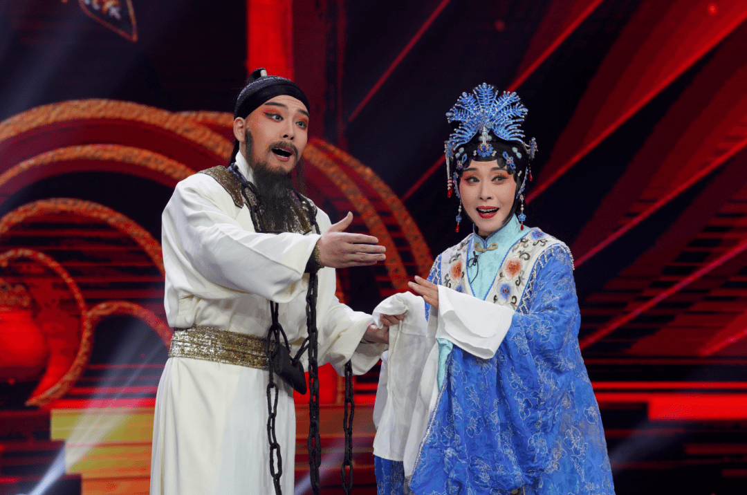 十余年为了登上梨园春苦练本领改编版《重渡沟》与王淑芳老师共同演