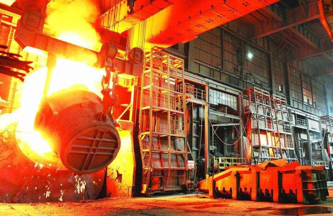 推动自主创新发展"的倡议书,倡议书里特别提到将板材炼钢厂"创新发展