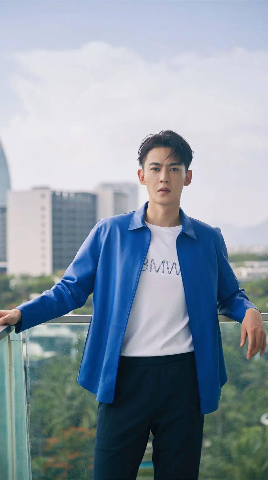 手机壁纸唐晓天