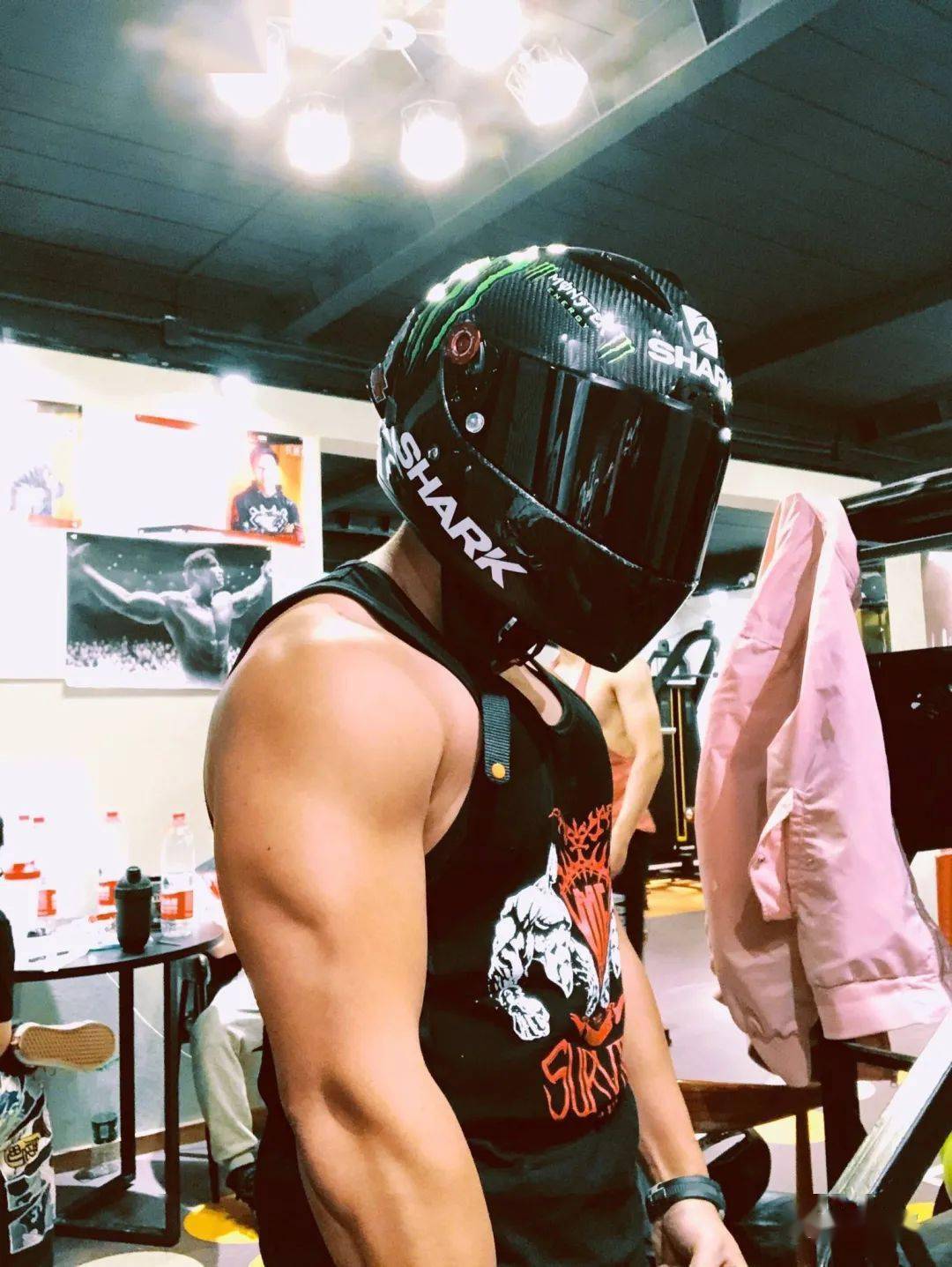 玩机车的北京小伙练出肌肉的样子也太酷了