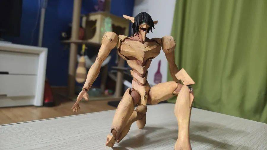 零号机你怎么变成艾伦了