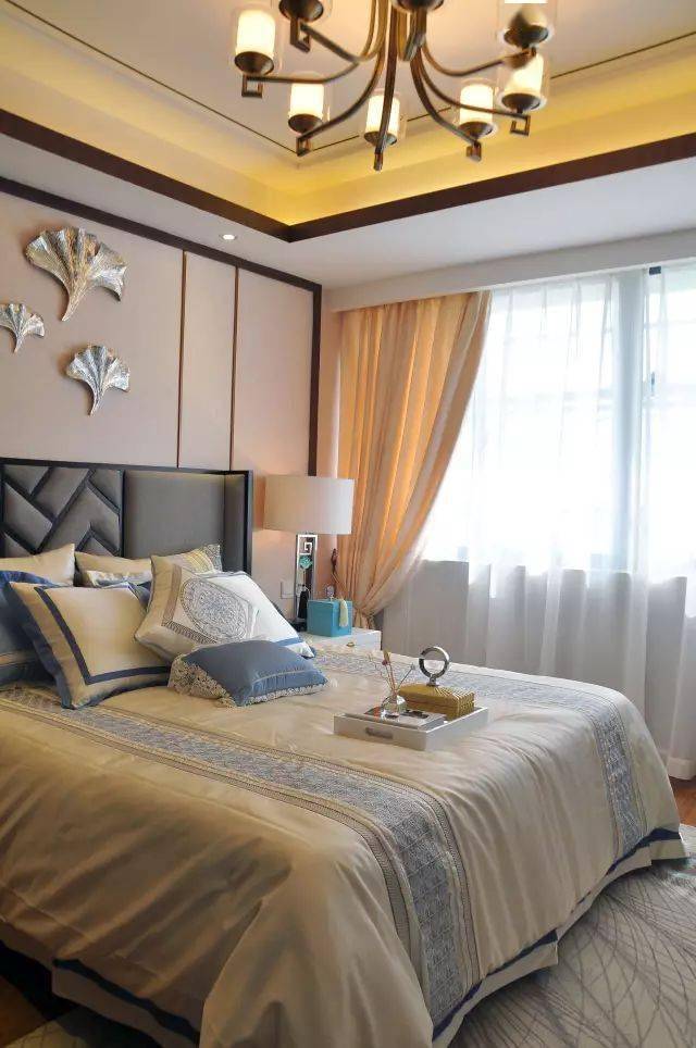 装饰画简约大气卧室 4821ed1acdef4fc6b0938f431f99c92c.jpeg