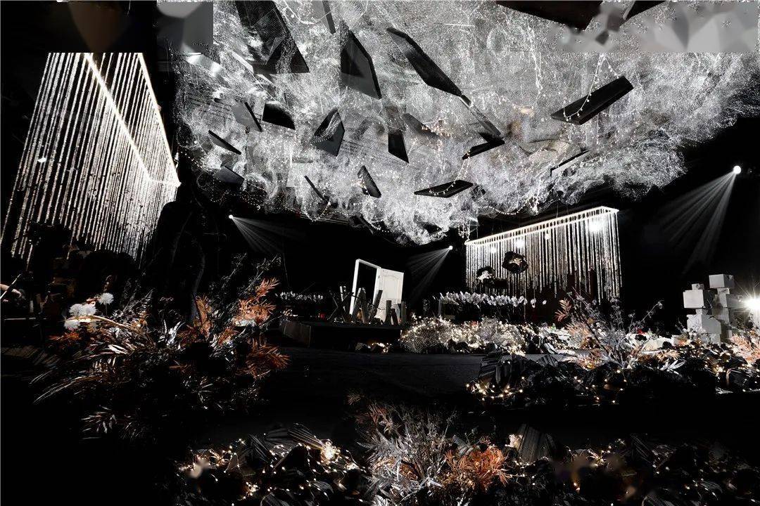 真实婚礼丨策划师的黑色系末世主题婚礼太太太太酷了