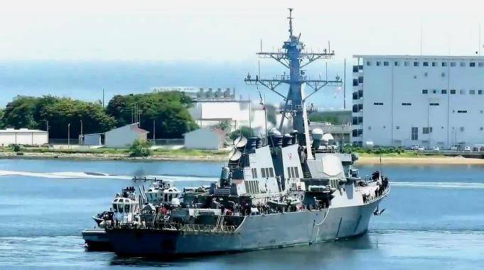 美国海军阿利伯克级驱逐舰flightⅠ型巴里号