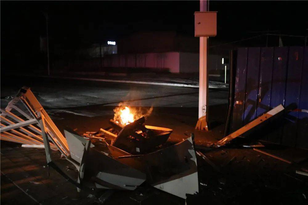 变压器起明火(变压器起火了会不会爆炸)