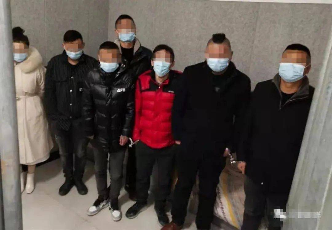 钟祥胡集7人斗牛赌博被警方一锅端现场收缴赌资23万元