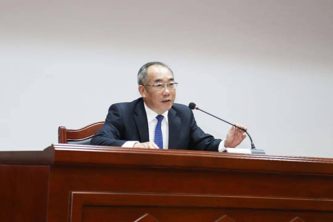 赞高考三连卓越全市第四平冈中学隆重召开2020年教育教学总结表彰大会