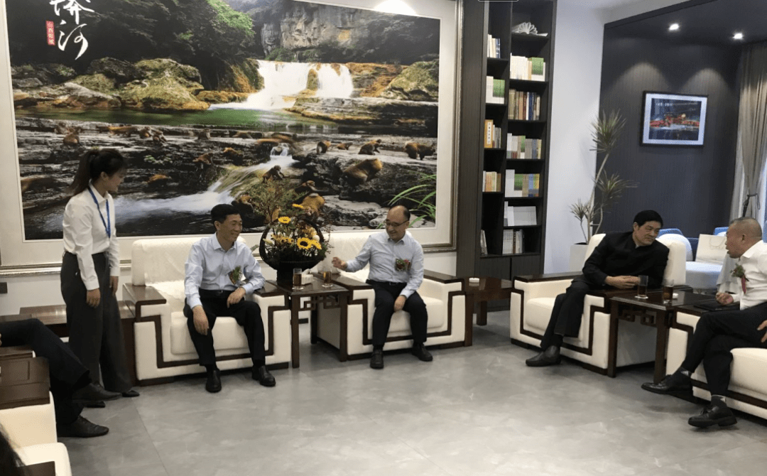 期间,洛阳市常务副市长王琰君同志,洛阳市政府副市长魏险峰同志,晋城