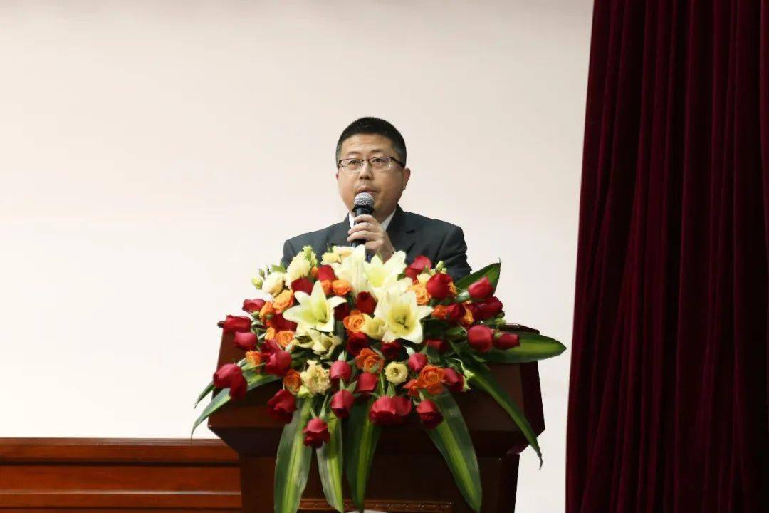 赞高考三连卓越全市第四平冈中学隆重召开2020年教育教学总结表彰大会