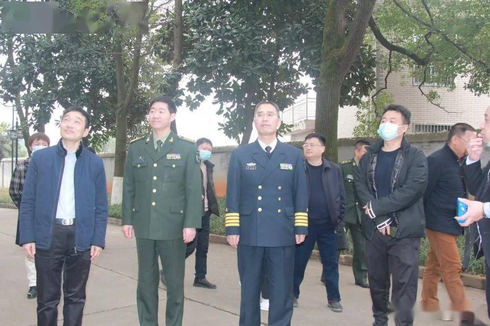 1月29日,常德市委常委,常德军分区司令员李兴刚,常德军分区政委张冬果