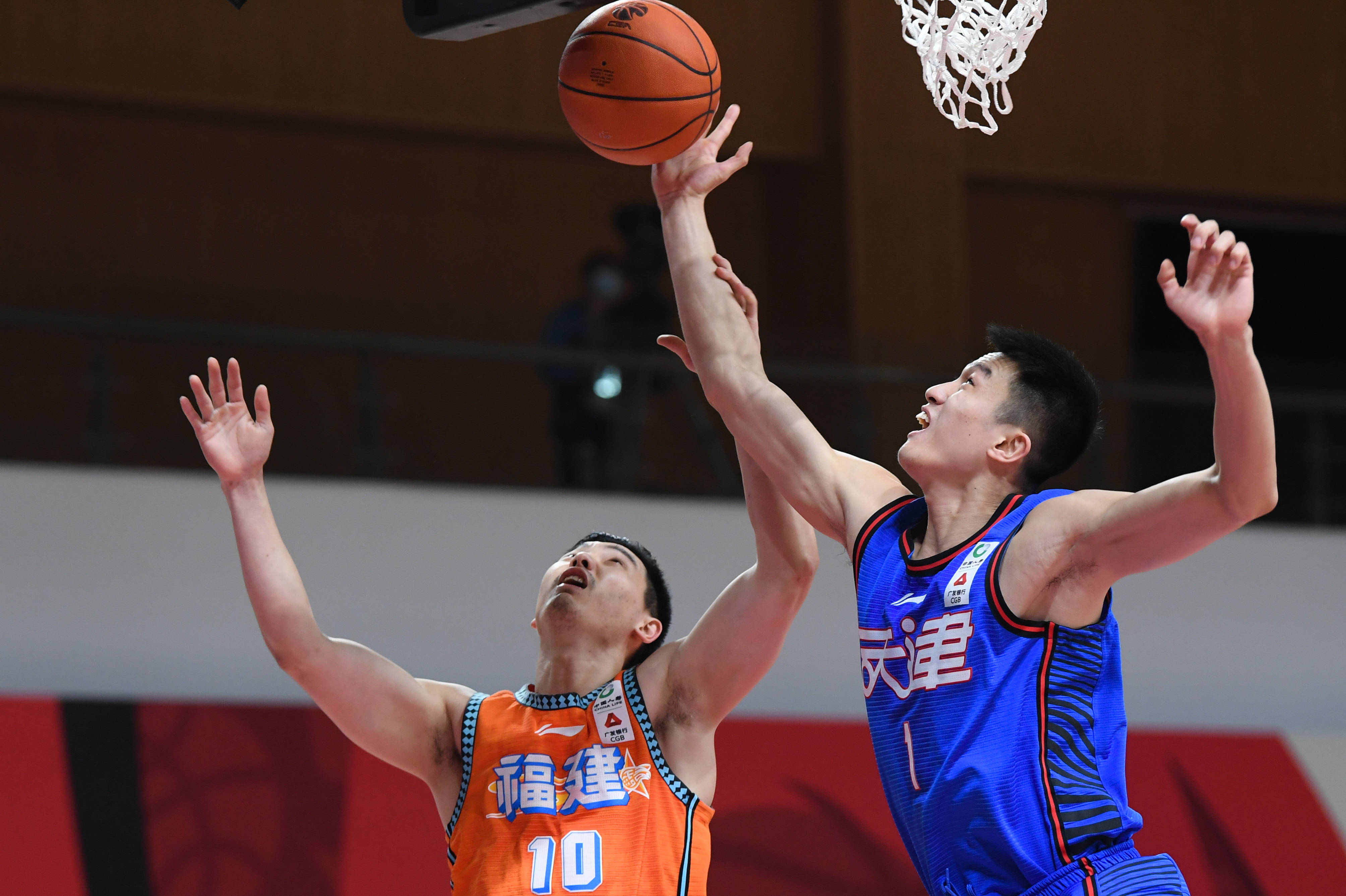 篮球cba第二阶段福建豹发力对阵天津先行者