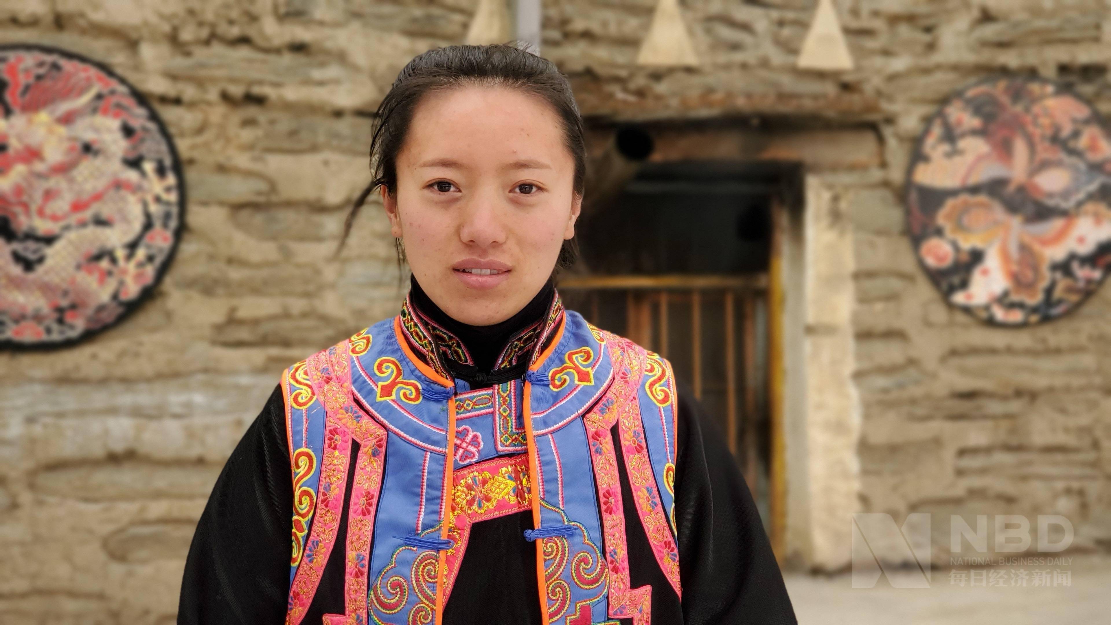 图集|在蒲溪的天空下:两个羌族古村的留守与新生_溪村