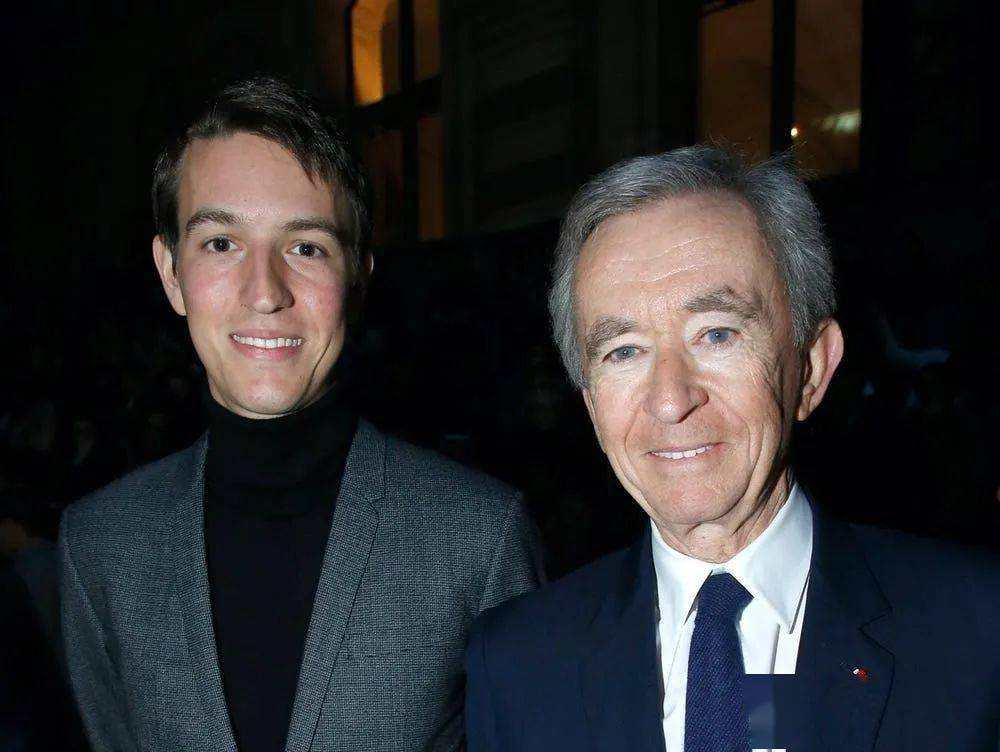 壕砸158亿接手蒂芙尼,真·玛丽苏·富二代男主,竟然被她拿下?