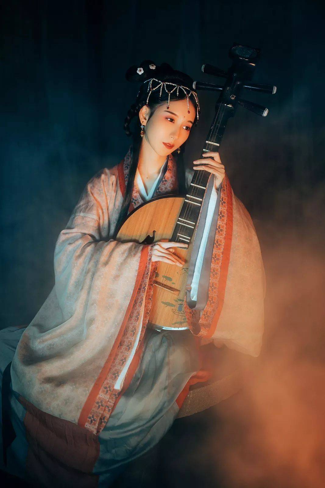 梁间燕简谱_儿歌简谱