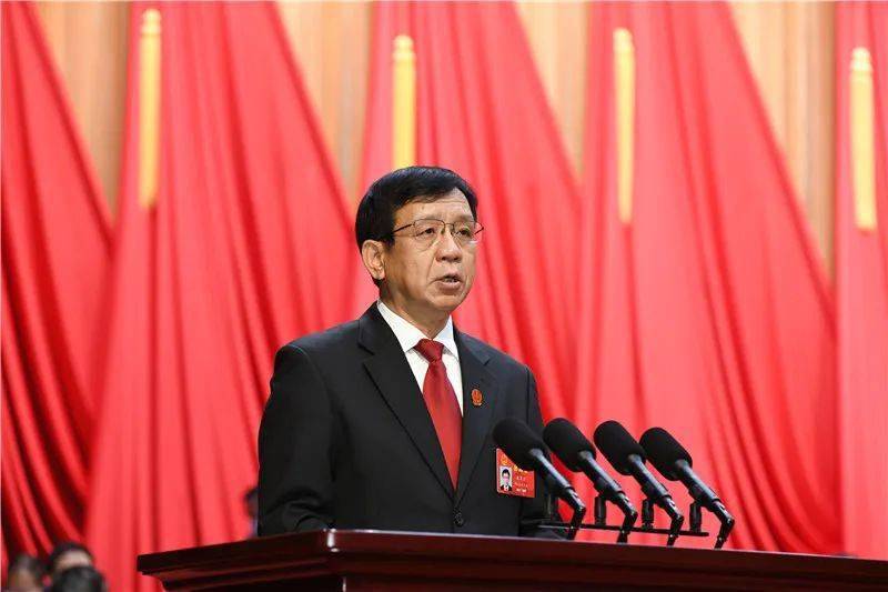 市十五届人大七次会议开幕