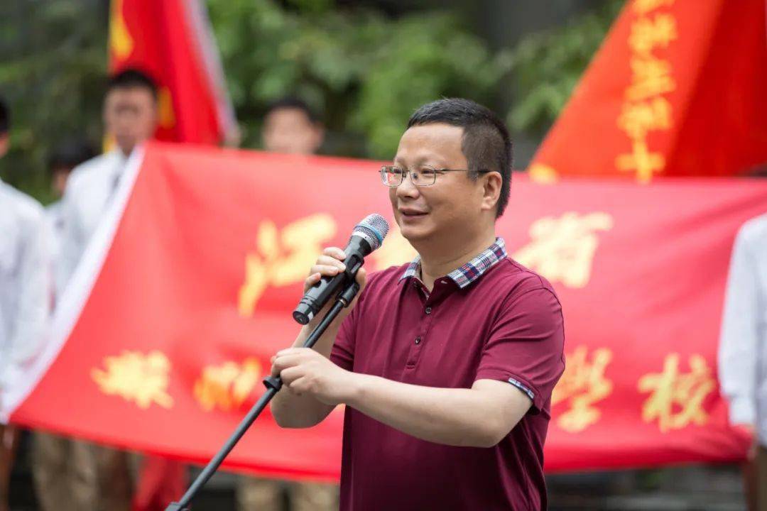 苏州十中校长周颖:在有限的空间做无限的教育