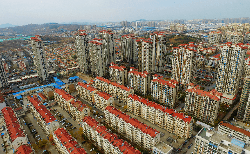 涉及到法院土地查封,需依法依规推进的小区有:欧尚花园2-5号和17号楼