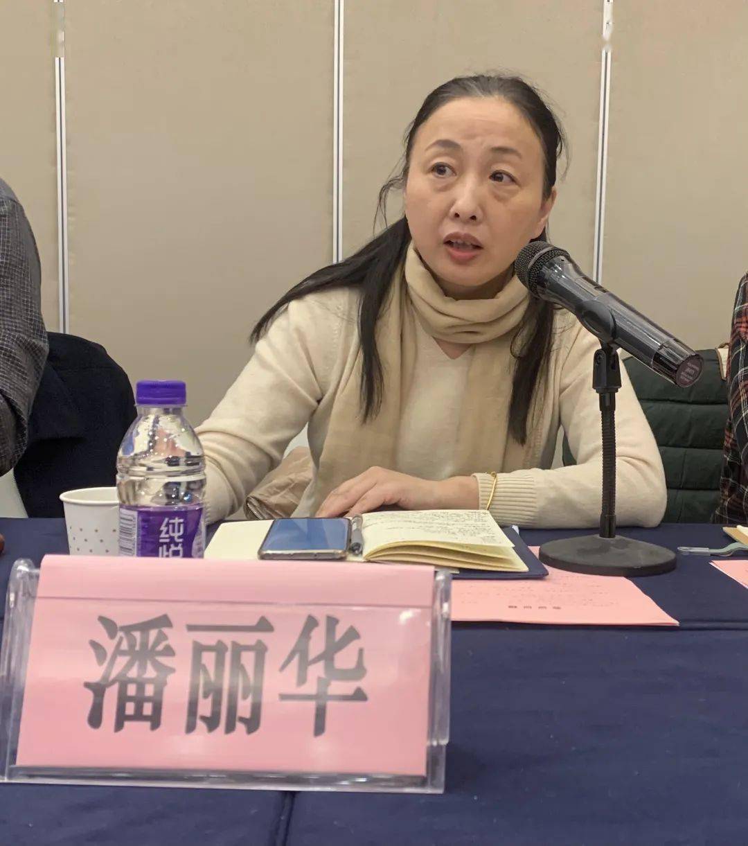 上城区城管局党委副书记,副局长潘丽华表示:高度重视巡察整改工作,要