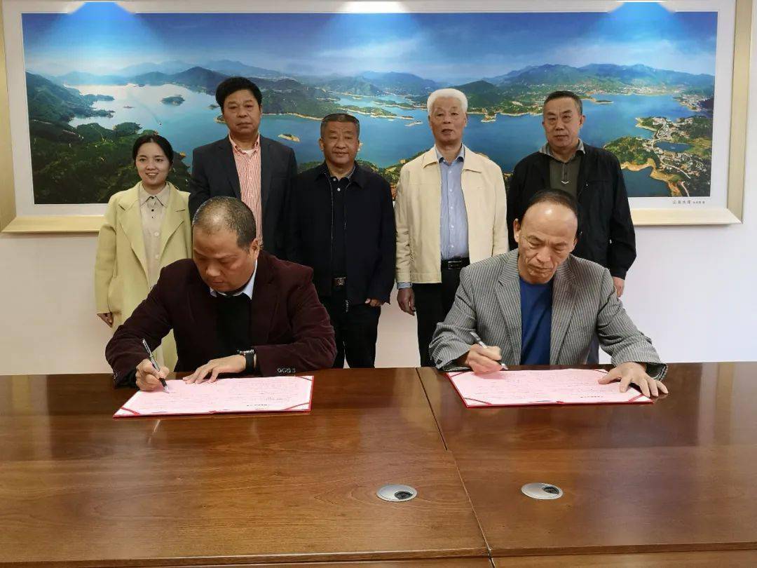 刚刚,仑苍一企业捐赠100万!_南安市