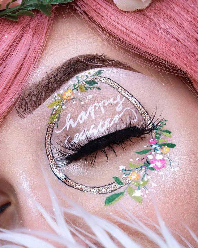 收藏在眼睛上画花