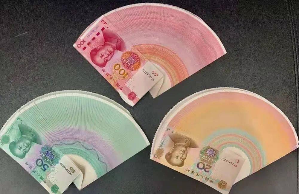 随着2021农历辛丑牛年的逐步临近,河津龙都村镇银行结合所在区域的