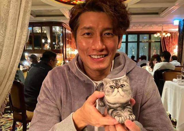 赞老婆旺夫,tvb小生袁文杰婚后工作量大增,新年期间也会开工