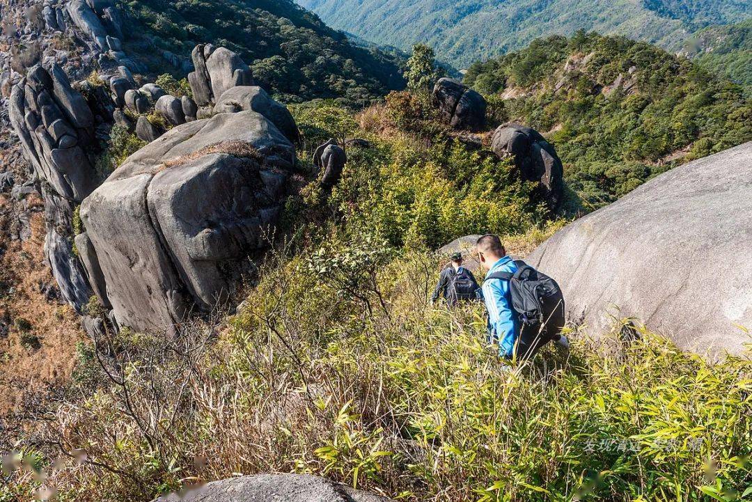 徒步穿越大东山石笋岭,不愧是广东最峻美山峰!