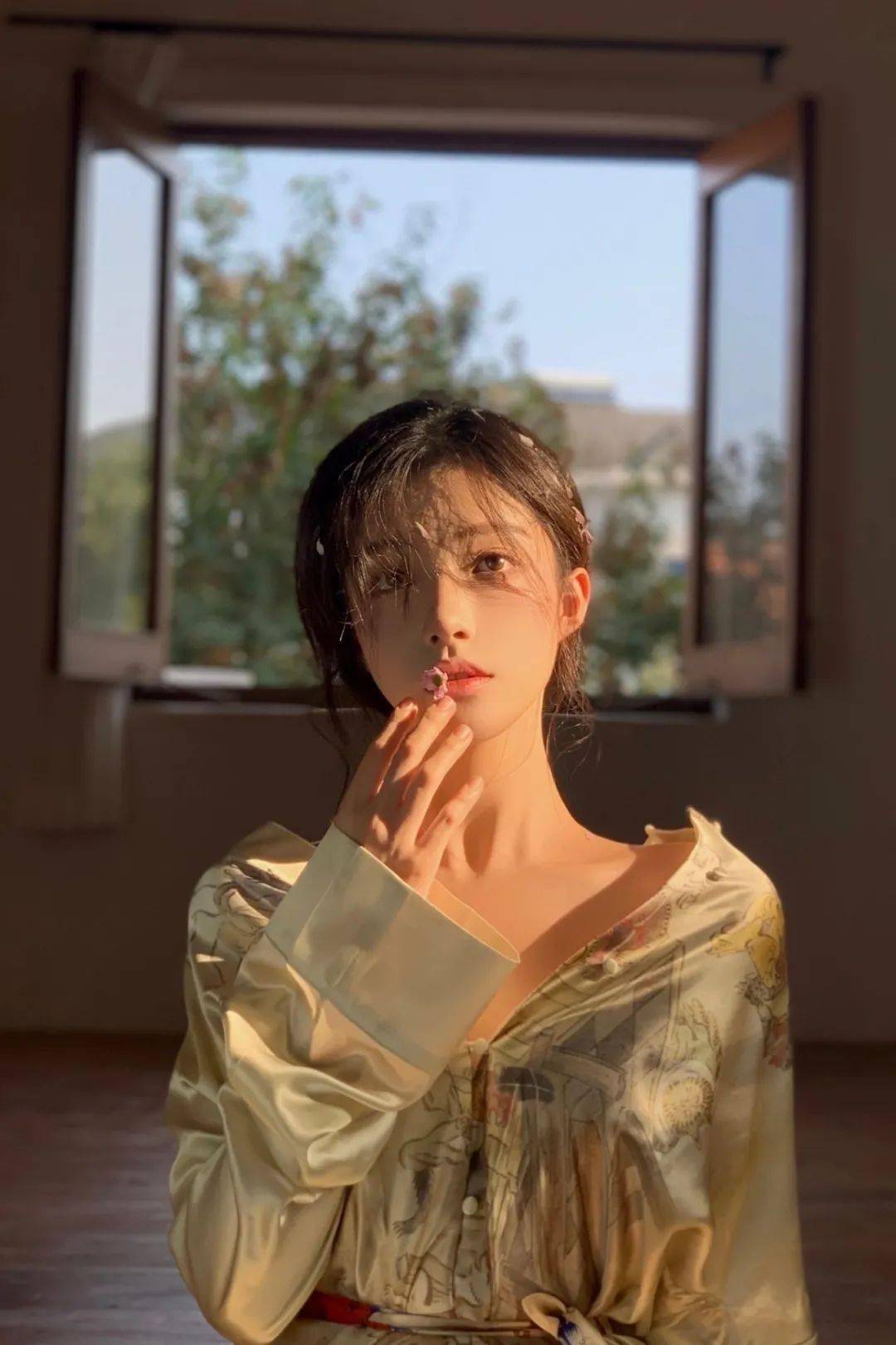 那时除了获取最新疫情消息外,或许每天最沉迷的事情就是打开抖音.