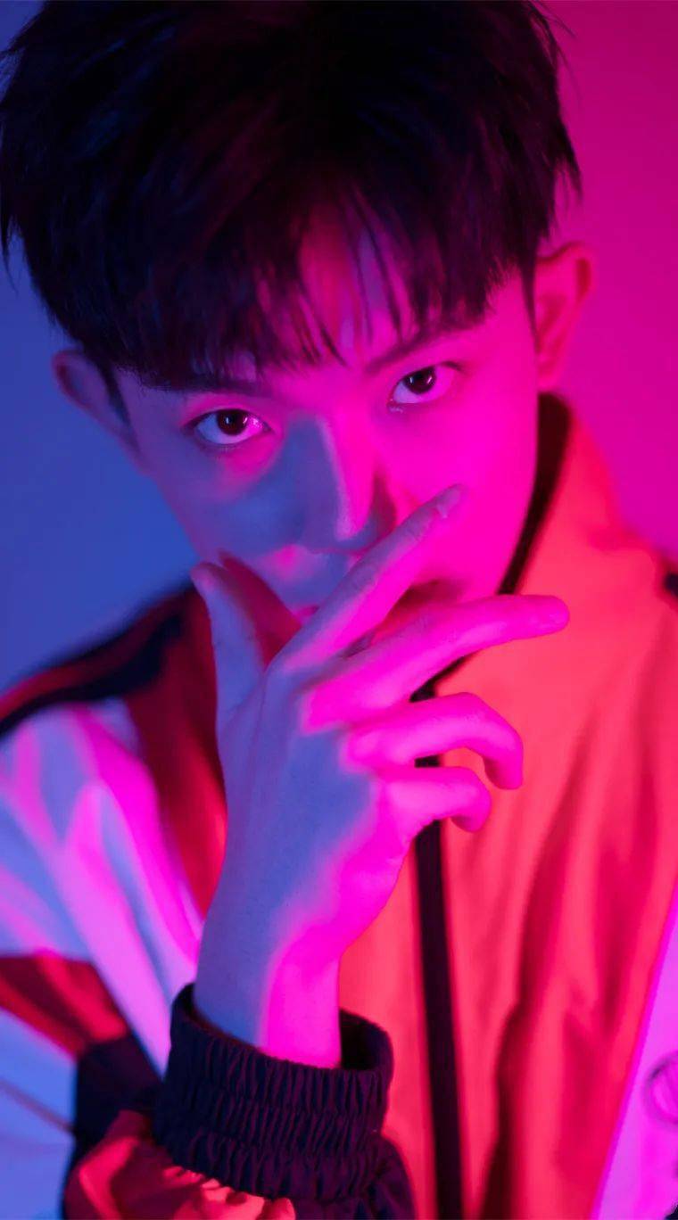 手机壁纸李明德