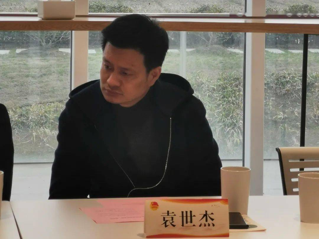 荣瑞实业控股有限公司董事长薛锋,华盛达控股集团有限公司总裁袁世杰
