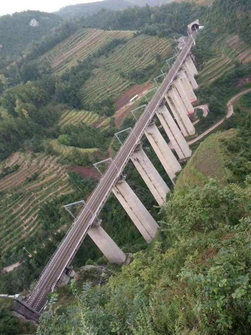 宣威一退役军人为家乡乐丰水炉写的诗词!