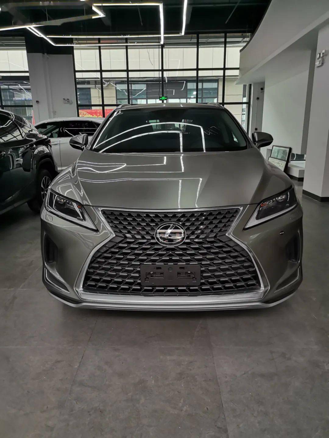 马上可以开走的雷克萨斯rx350,黑白灰色全!