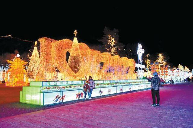 龙庆峡冰灯冰雪季开幕：线上售票 预约限流