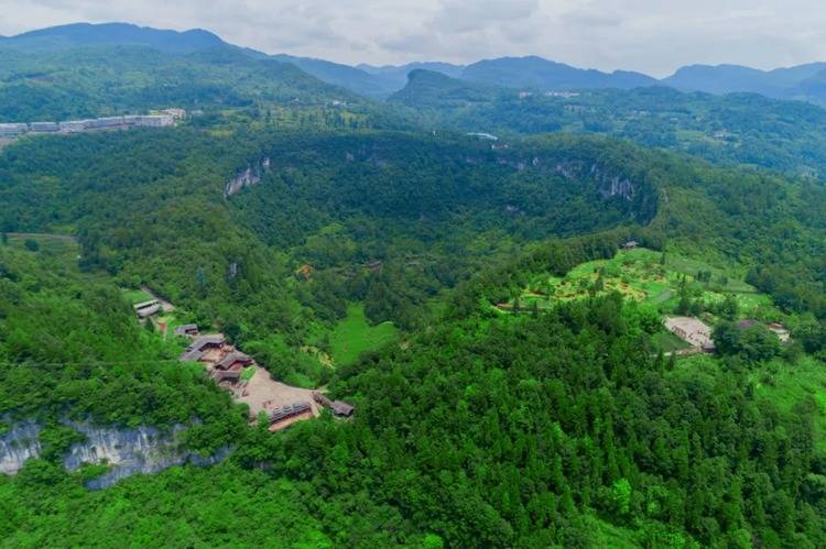 【国内旅游攻略~去武隆只知道仙女山?你out了!