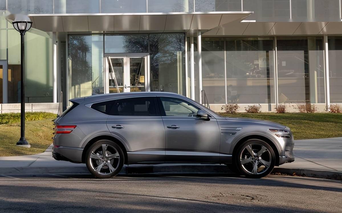 作为一款豪华suv,捷恩斯gv80有其独特的地方,也有令人感觉不快的点,但