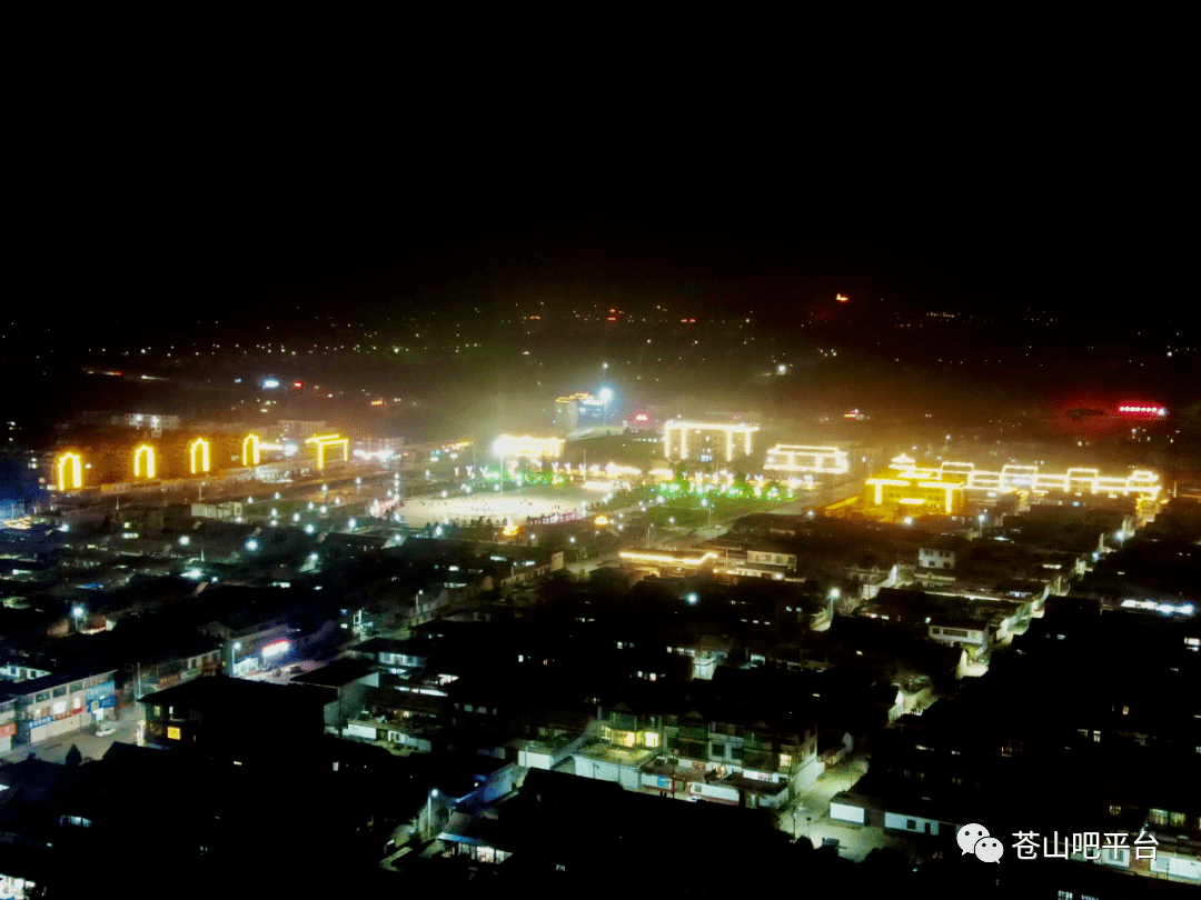 太靓兰陵古镇夜景刷爆朋友圈