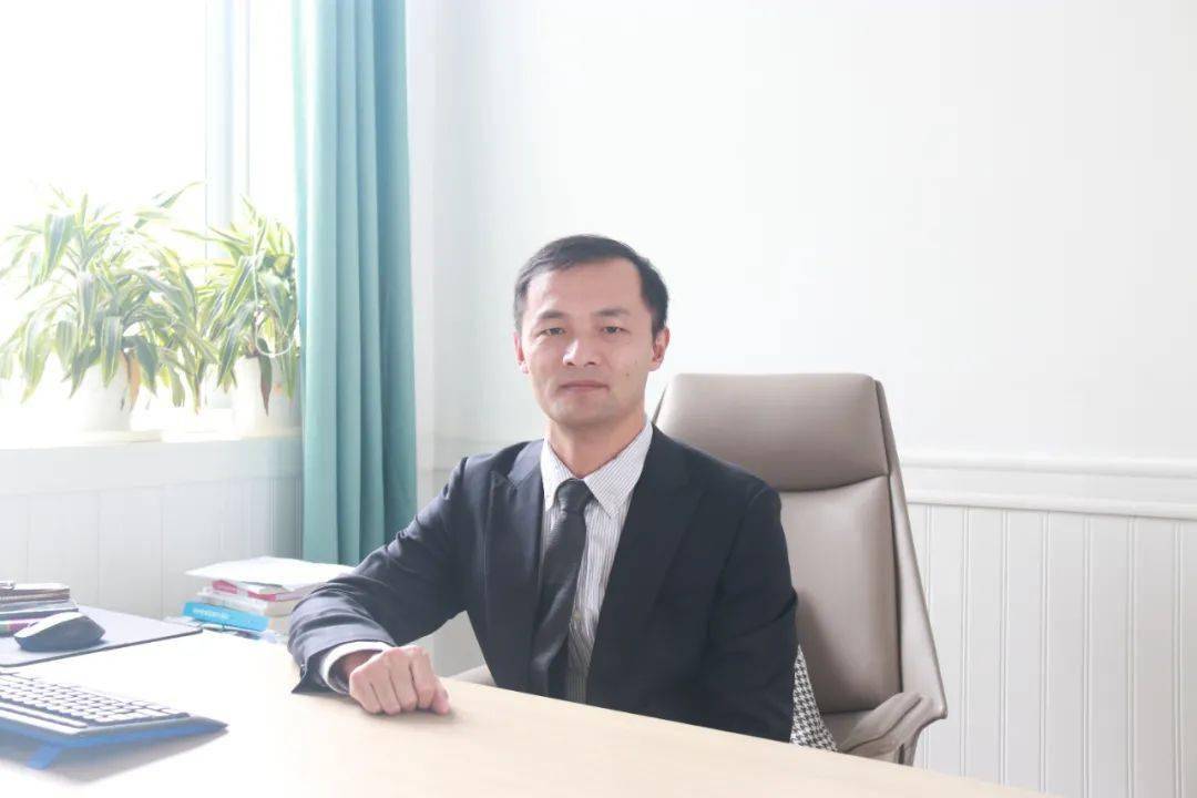 南开大学和北京大学双博士徐健出任东升教育集团总经理和联席总校长