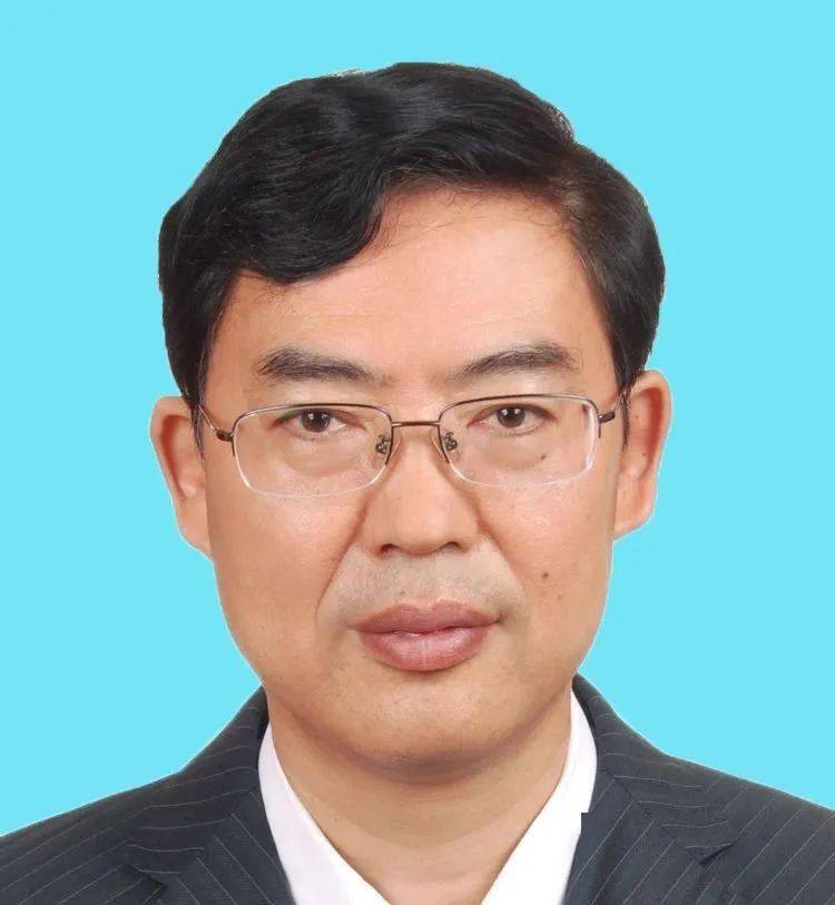 【迈好第一步 见到新气象】休宁县委书记卢邦生访谈