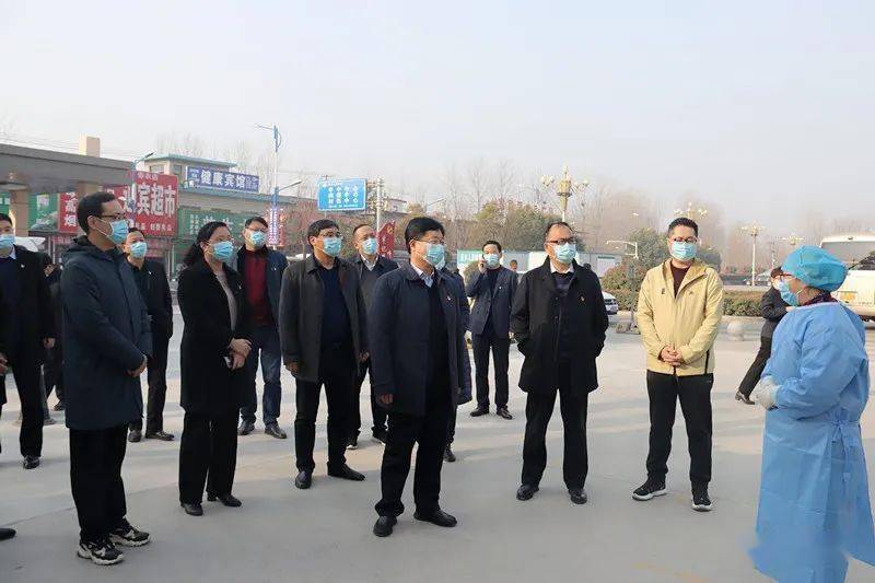 徐延杰等领导分组看望春节期间将坚守岗位的一线干部职工