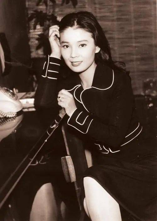 韩国国宝级演员因老年痴呆被遗弃?最新的这个瓜,网友们都炸了_尹静