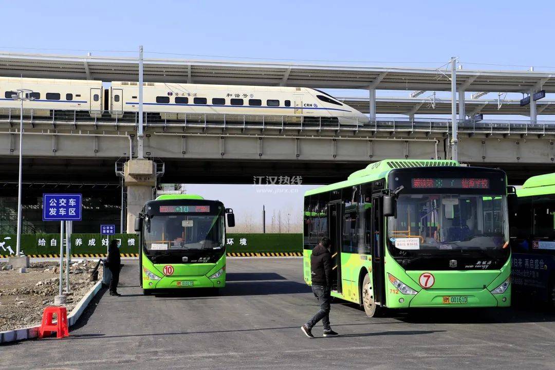 春节期间仙桃公交车运行时间大变这几路下午1330就停了