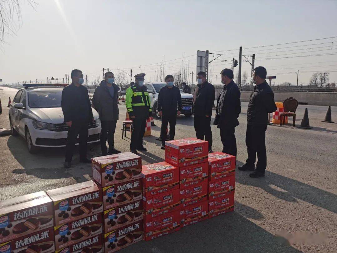 【明月简讯】市委常委,市委办主任冯金亮一行到明月店