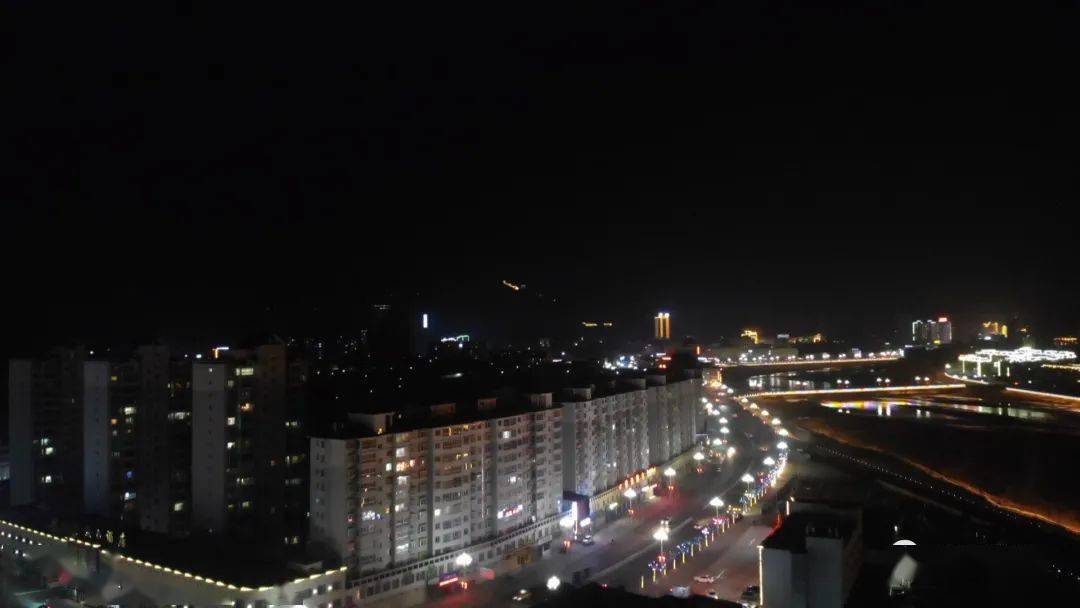 岷县夜景图片
