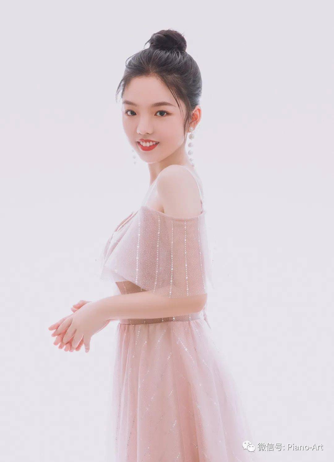 多钢琴欣赏|《保卫黄河》_河南省