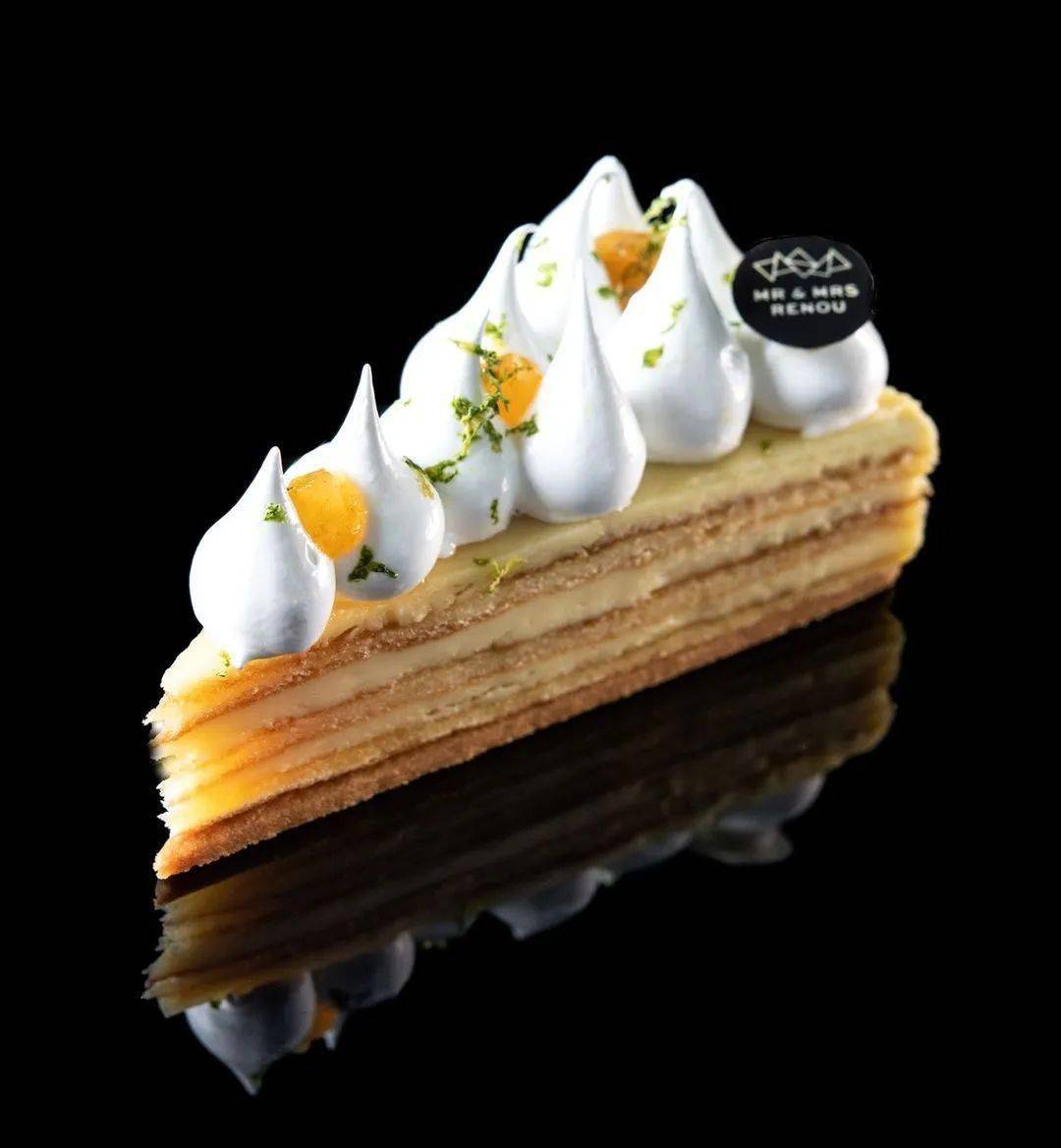 5 сmcaramelized hazelnut sweet/salted375 g sugar150 g water751