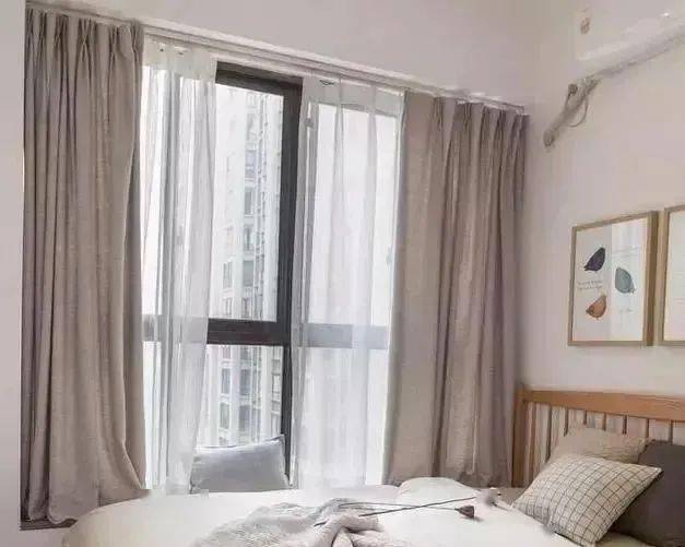 客厅窗帘怎么做好看不透光 70f2634ba0ad43619f6bf1a7ef168494.jpeg