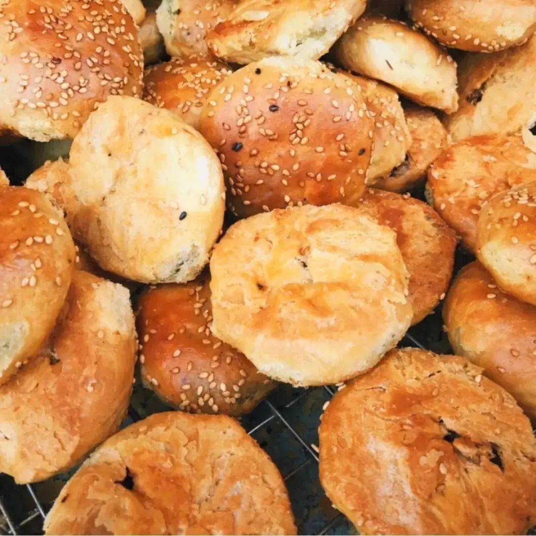 推荐品尝地:莫干山路金华酥饼,胡雪岩故居旁正宗金华酥饼,九州路阿根