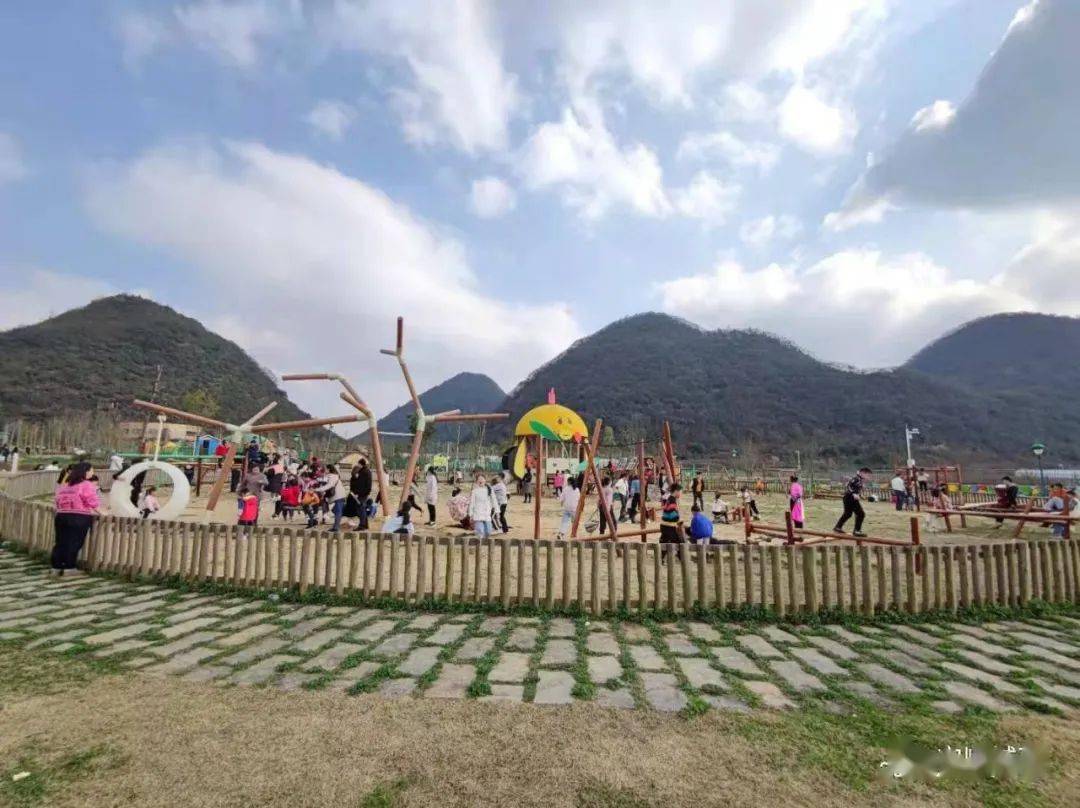 年初三我们去了七眼桥镇的米粒儿亲子农庄